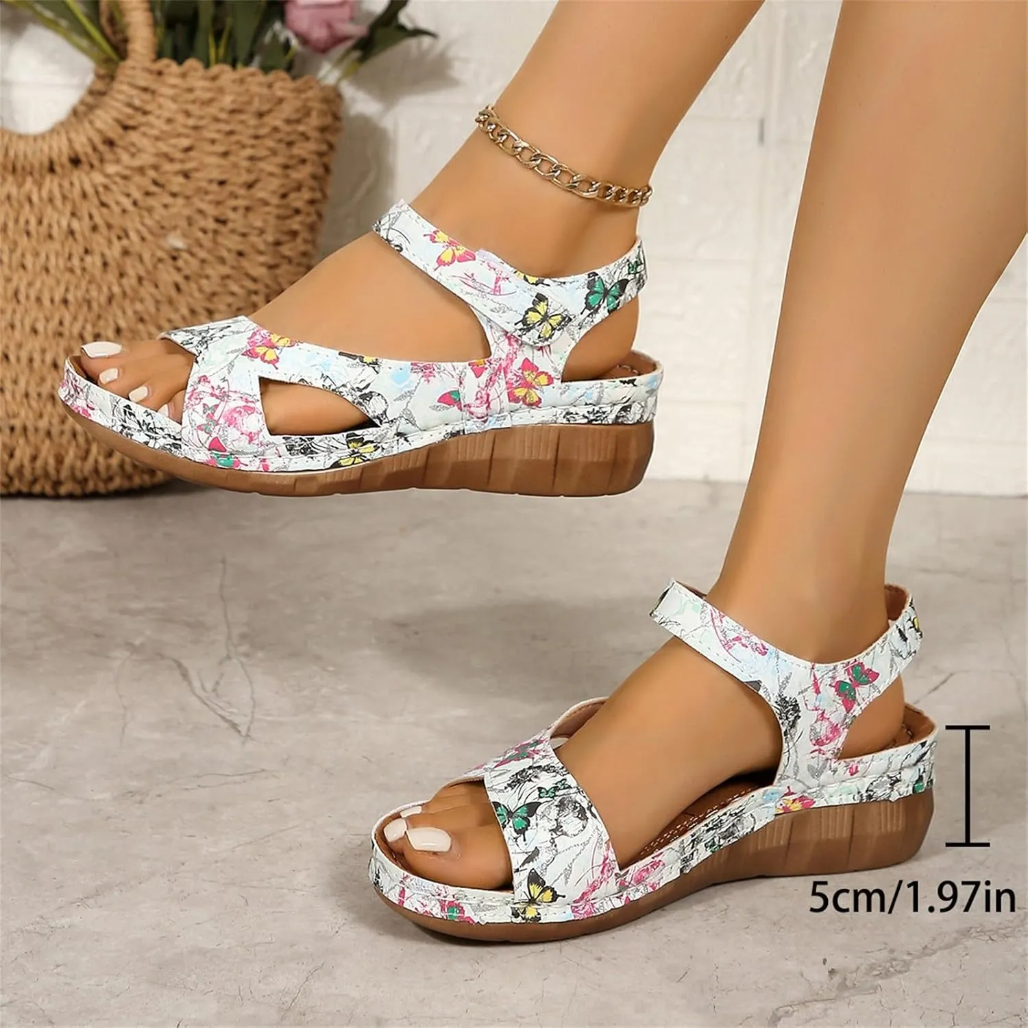 Casual Side Hollow Belt Adhesive Slope Bottom Roman Shoes Summer Fashion Ladies Sandals Walk Pro Sandals for Women
